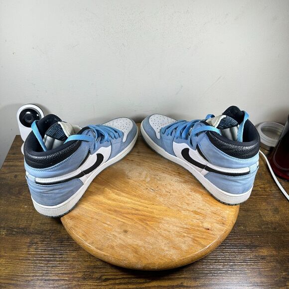 Nike Air Jordan 1 High OG UNC University Blue Mens Size 9 Shoes 555088-134 - Picture 5 of 8